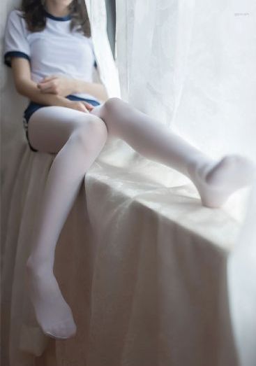 女邻居5