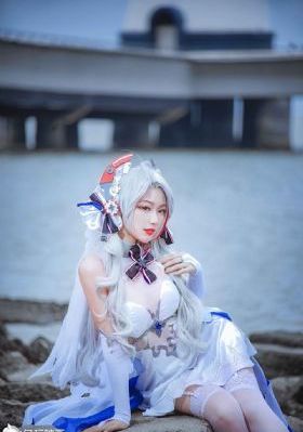 校园喂不饱的荡货h