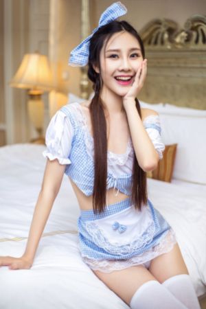 裙子里的是怪兽