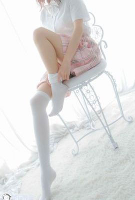 年轻的女教师在线观看