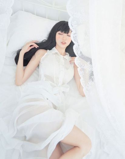 年轻的嫂子观看